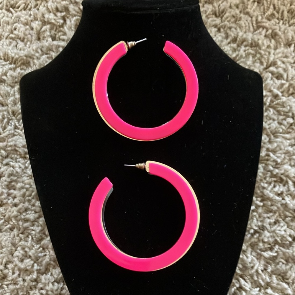 Chic Camouflage/Hot Pink Hoop Earrings